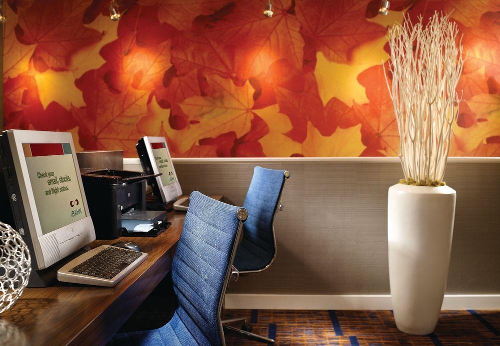 Courtyard By Marriott Atlanta Executive Park/Emory Hotel Екстериор снимка