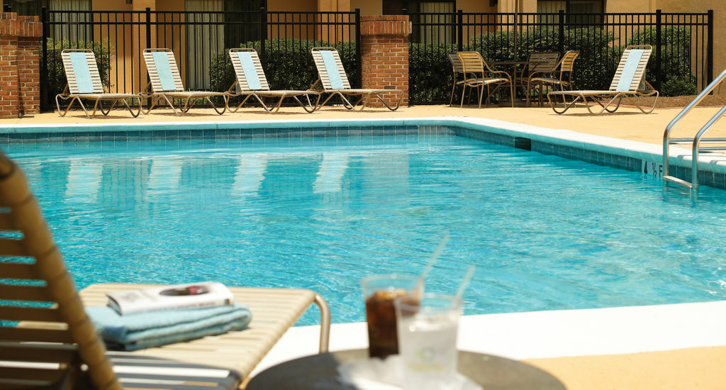 Courtyard By Marriott Atlanta Executive Park/Emory Hotel Екстериор снимка